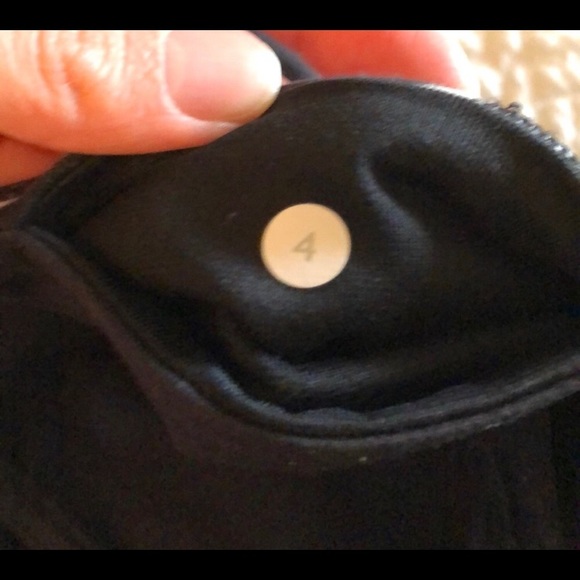 Black wunder under with detailed band - Picture 4 of 4